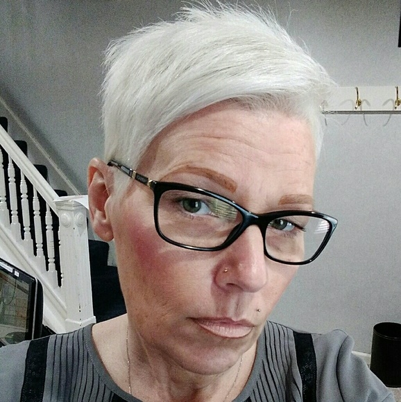 Meet your Posher, Keli - Picture 2 of 4